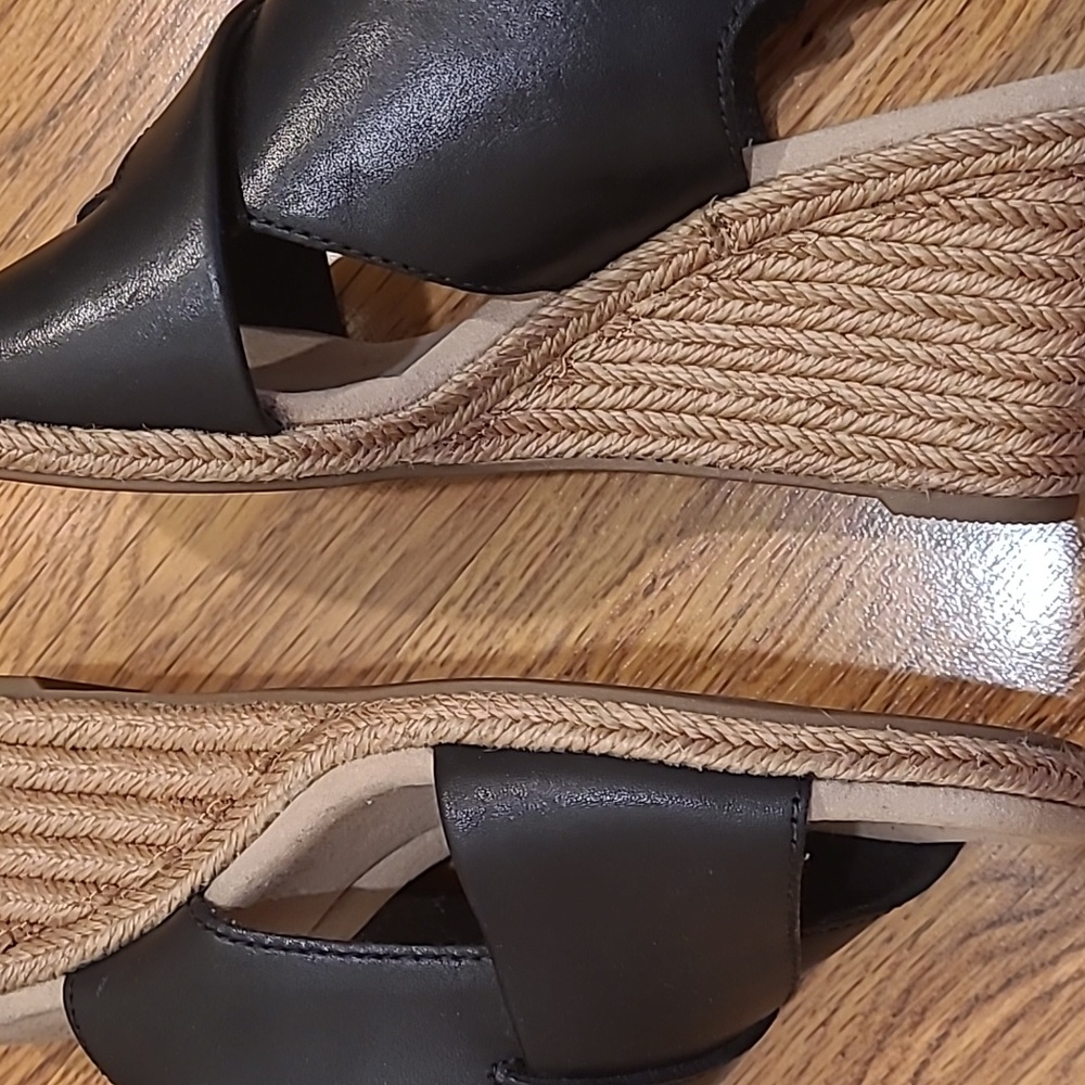 Clark black wedge sandal. - Picture 4 of 5